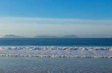 Samil sahilinde kış sabahı, Vigo. İspanya