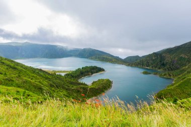 Lagoa do Fogo 'nun güzel manzarası, Sao Miguel Adası, Azores, Portekiz