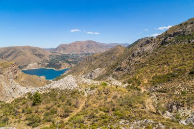 Los Cahorros Yolu. Endülüs 'teki Sierra Nevadas' dan geçen bir patika. İspanya Granada yakınlarında..
