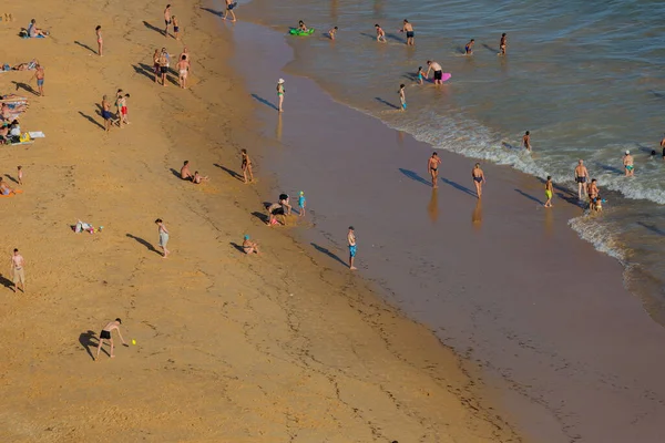 Albufeira Portugal People Famous Beach Praia Felesia Albufeira Beach Part — Stock Photo, Image