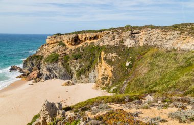 Portekiz, Alentejo 'da güzel boş bir sahil.