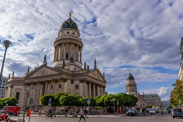 Berlín Německo Května 2022 Gendarmenmarktovo Náměstí Francouzskou Církví Franzsischer Dom — Stock fotografie