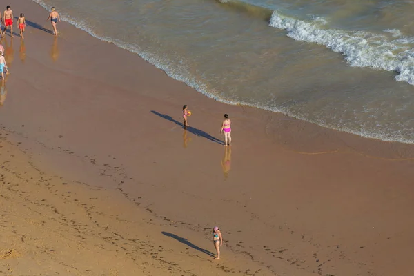 Albufeira Portogallo Agosto 2017 Persone Alla Famosa Spiaggia Praia Felesia — Foto Stock