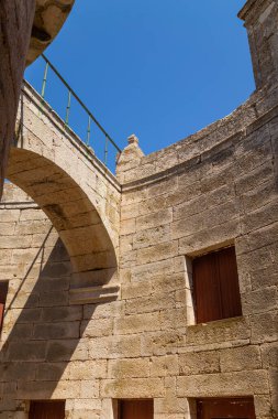 Bugio Deniz Feneri müfrezesi, Tagus Nehri 'nin kıyısındaki bir adada. Lizbon, Portekiz