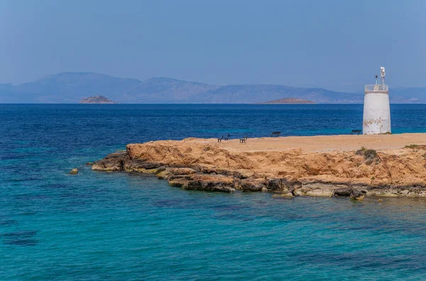 Yunanistan Saronik Körfezi Ndeki Aegina Adasının Deniz Feneri — Stok fotoğraf