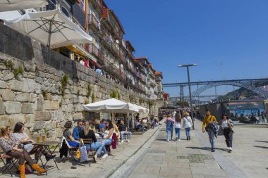Porto, Portekiz: Porto, Portekiz 'deki Douro Nehri kıyısında Ribeira