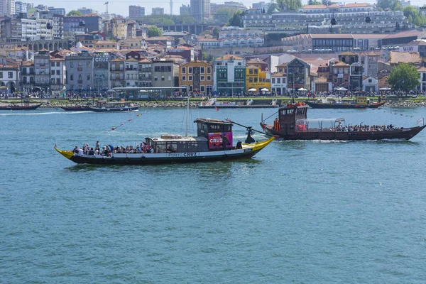 Porto Portugal Touristenboote Und Historische Gebäude Der Gegend Von Ribeira — Stockfoto