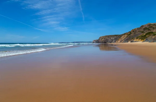 Piękna Pusta Plaża Algarve Portugalia — Zdjęcie stockowe