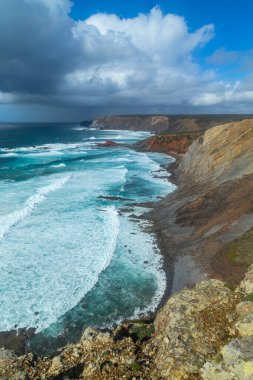 Portekiz, Sagres yakınlarındaki Algarve Batı Sahili 'ndeki uçurumlar