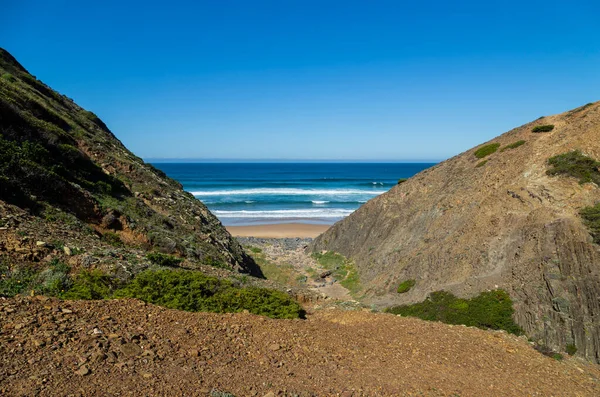 Piękna Pusta Plaża Zachodnim Wybrzeżu Algarve Portugalia — Zdjęcie stockowe