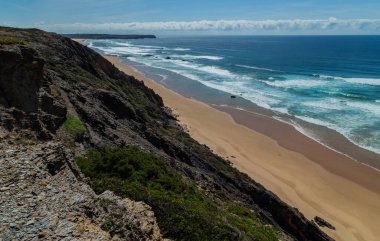 Portekiz, Sagres yakınlarındaki Algarve Batı Sahili 'ndeki uçurumlar