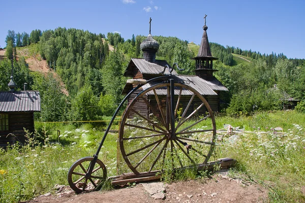 chusova Nehri Tarihi Müzesi'nde eski Bisiklet
