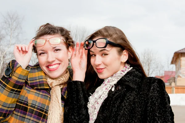 Two woman with glasses in the park — Stock Photo, Image