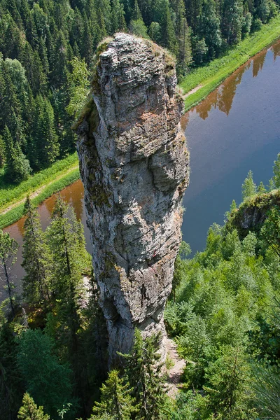 Natura degli Urali sul fiume, bordo di perm, russia — Foto Stock