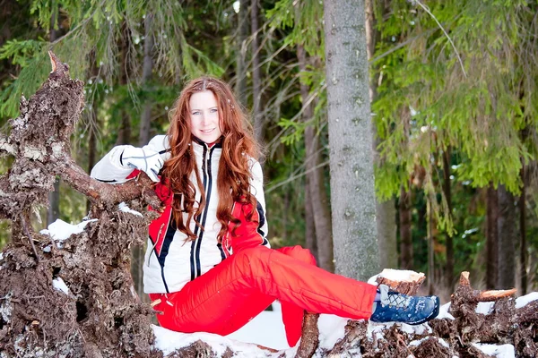 Woman in a sporting suit in-field — Stock Photo, Image