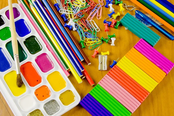 Pertença de escola brilhante, mercadorias de escritório — Fotografia de Stock