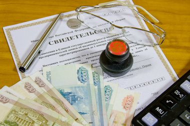 bireysel businessm sertifika ile iş natürmort