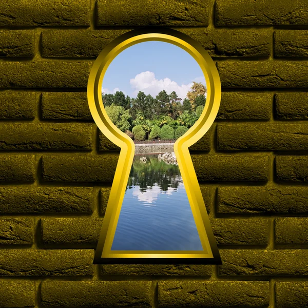 Keyhole with a kind on summer landscape — Stock Photo, Image