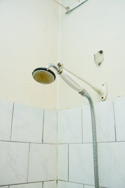 eski bir banyo musluk