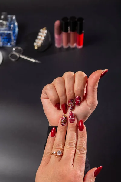 Woman Made Beautiful Manicure Patterns Black Background Salon Tools Blurred — Stock Photo, Image