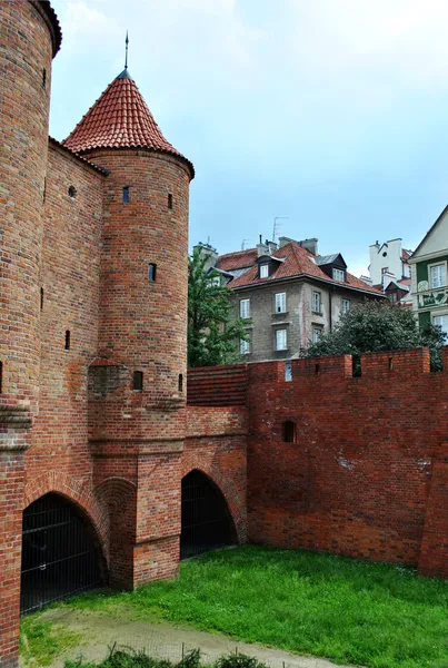 Руїни стародавньої замкової фортеці — стокове фото