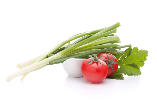 Cebula i pomidor w misce — Zdjęcie stockowe
