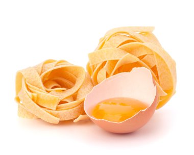 İtalyan yumurta makarna fettuccine yuva