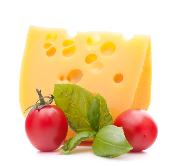Hojas de queso y albahaca —  Fotos de Stock