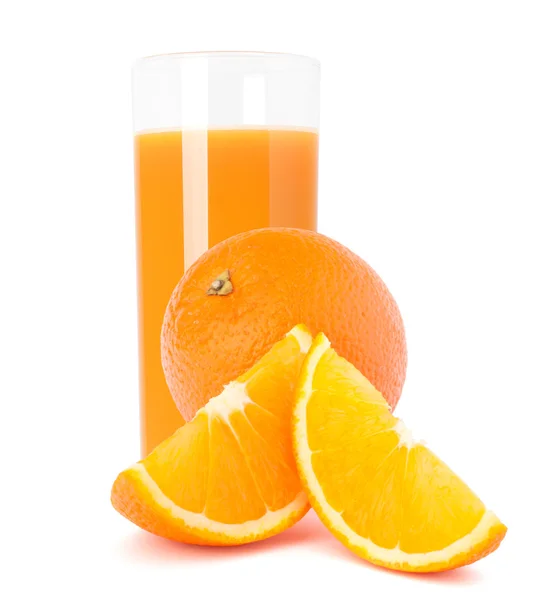 Pomerančová šťáva skla a oranžové plody — Stock fotografie