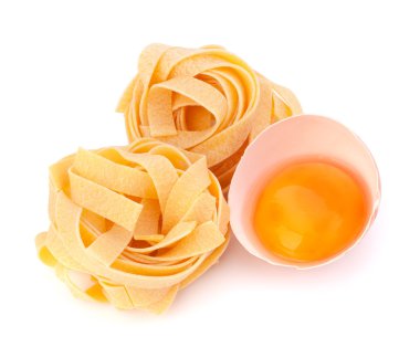 İtalyan yumurta makarna fettuccine yuva