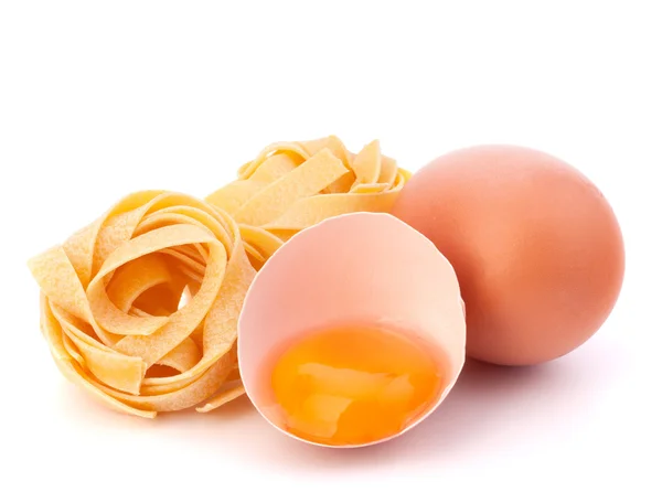 Olasz tojás tészta fettuccine fészek — Stock Fotó