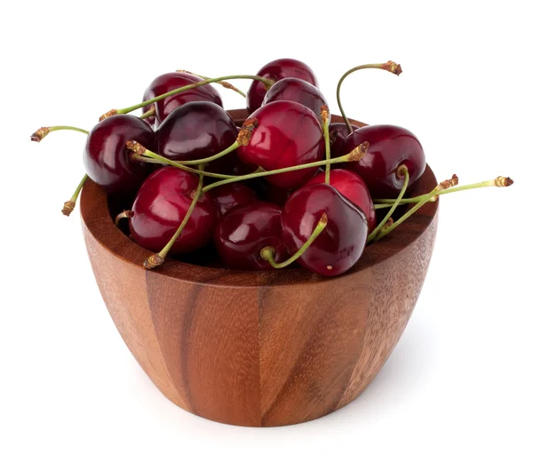 Cherry v dřevěné misce — Stock fotografie