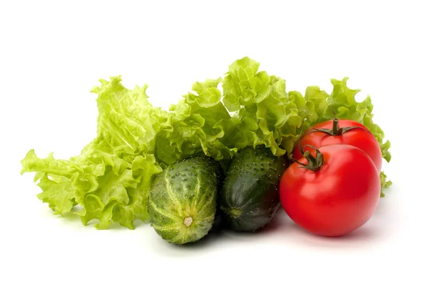 Tomaten-, Gurken- und Salatsalat — Stockfoto