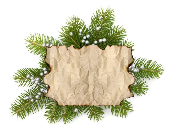 Vieux papier parchemin avec espace de copie sur branche d'arbre de Noël bac — Photo