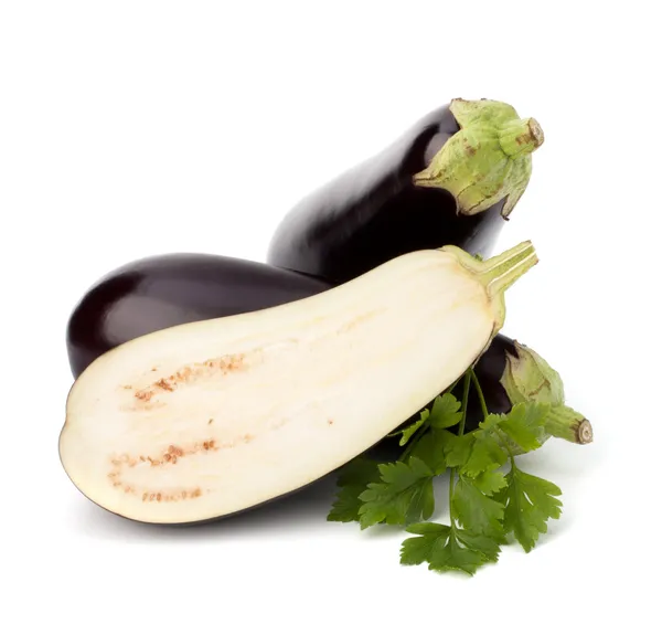 Aubergine eller aubergine och persilja blad — Stockfoto