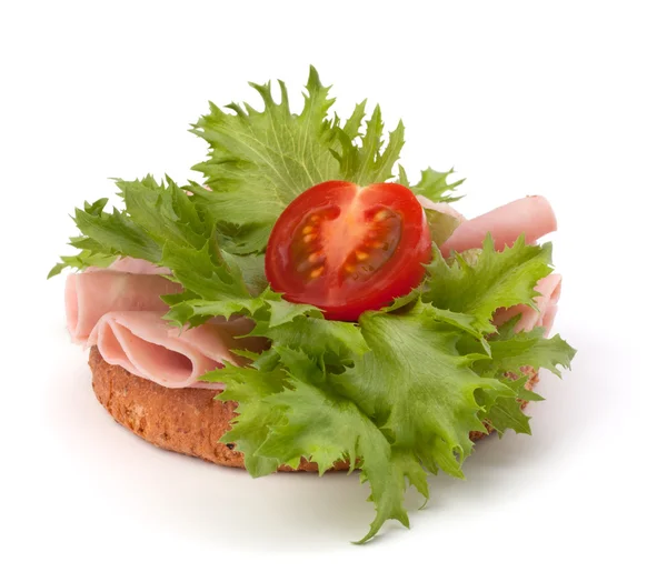 Υγιή σάντουιτς με φυτικά και καπνιστό ζαμπόν — Φωτογραφία Αρχείου