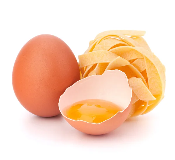 意大利鸡蛋面条面条巢 — 图库照片