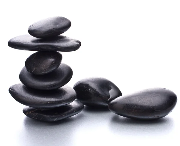 Zen-Kieselsteine balancieren. Wellness- und Gesundheitskonzept. — Stockfoto