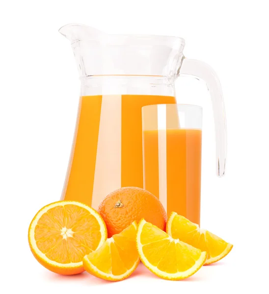 Orange fruktsaft i Glaskanna — Stockfoto