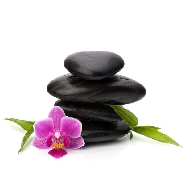 Zen-Kieselsteine balancieren. Wellness- und Gesundheitskonzept. — Stockfoto