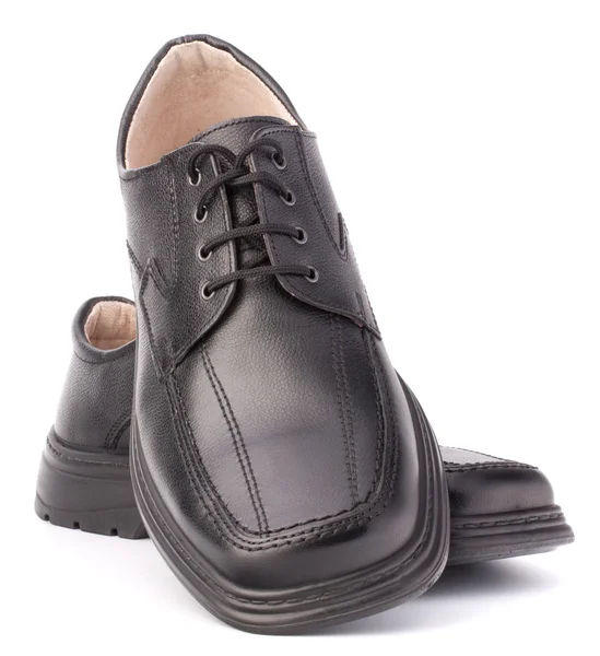 Schwarze glänzende Herrenschuhe mit Schnürsenkeln — Stockfoto