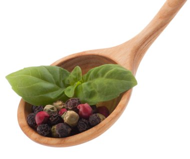 tahta kaşık beyaz backgrou izole Mix baharat biber