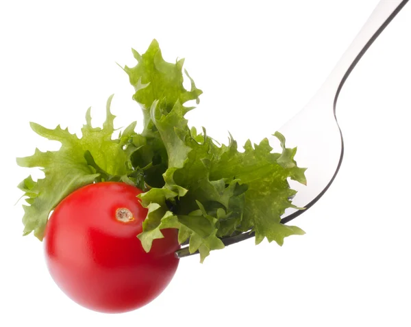 Insalata fresca e pomodoro ciliegia sulla forchetta — Foto Stock