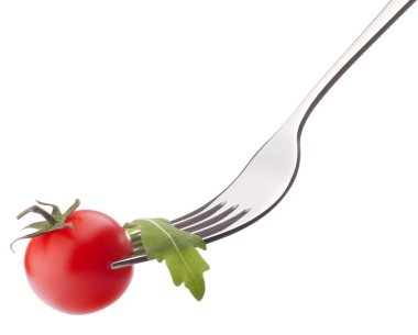 taze rucola salata ve çatal üzerinde kiraz domates