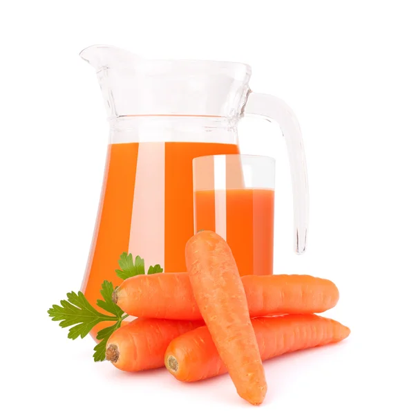 Succo di verdura di carota in brocca di vetro — Foto Stock