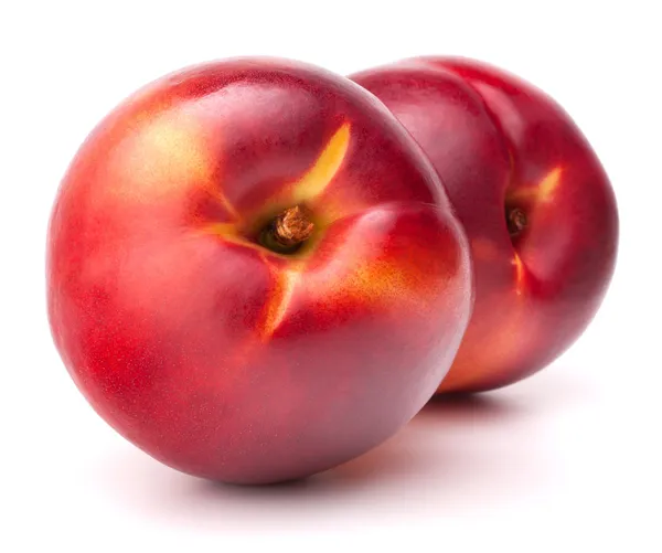 Nectarine vruchten op witte achtergrond knipsel geïsoleerd — Stockfoto