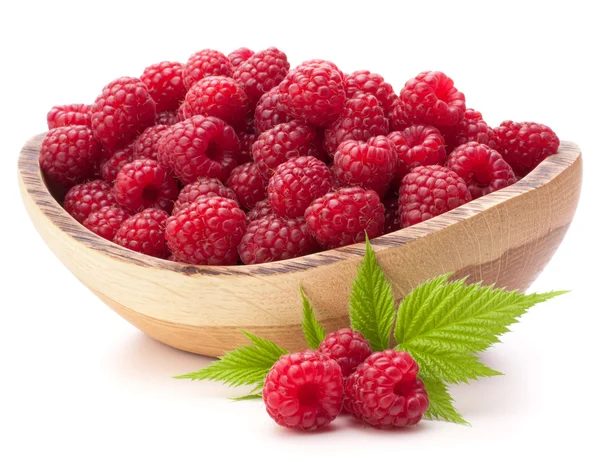 Raspberries in wooden bowl — Stock Photo, Image