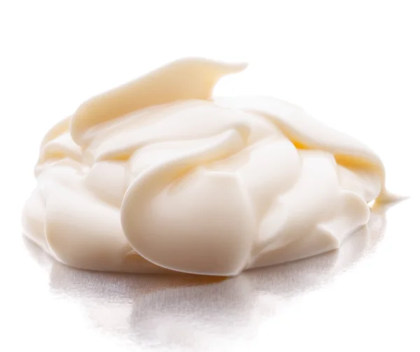 Remolino de mayonesa aislado sobre fondo blanco recorte —  Fotos de Stock