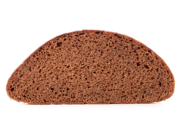 Fatia de pão de centeio fresco isolado no recorte de fundo branco — Fotografia de Stock