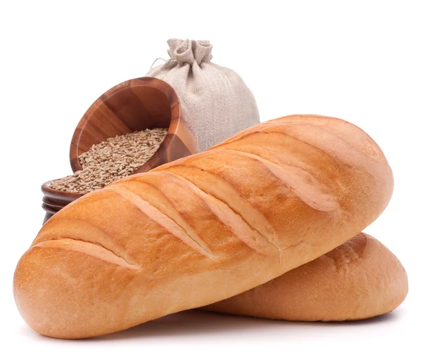 Хлеб, мешок с мукой и зерно — стоковое фото